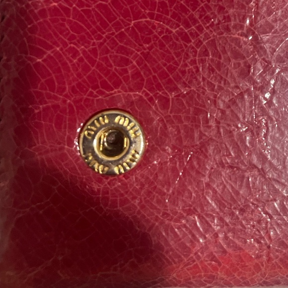 Miu Miu crocodile embossed Wallet in Peonia Fuschia - Picture 4 of 16